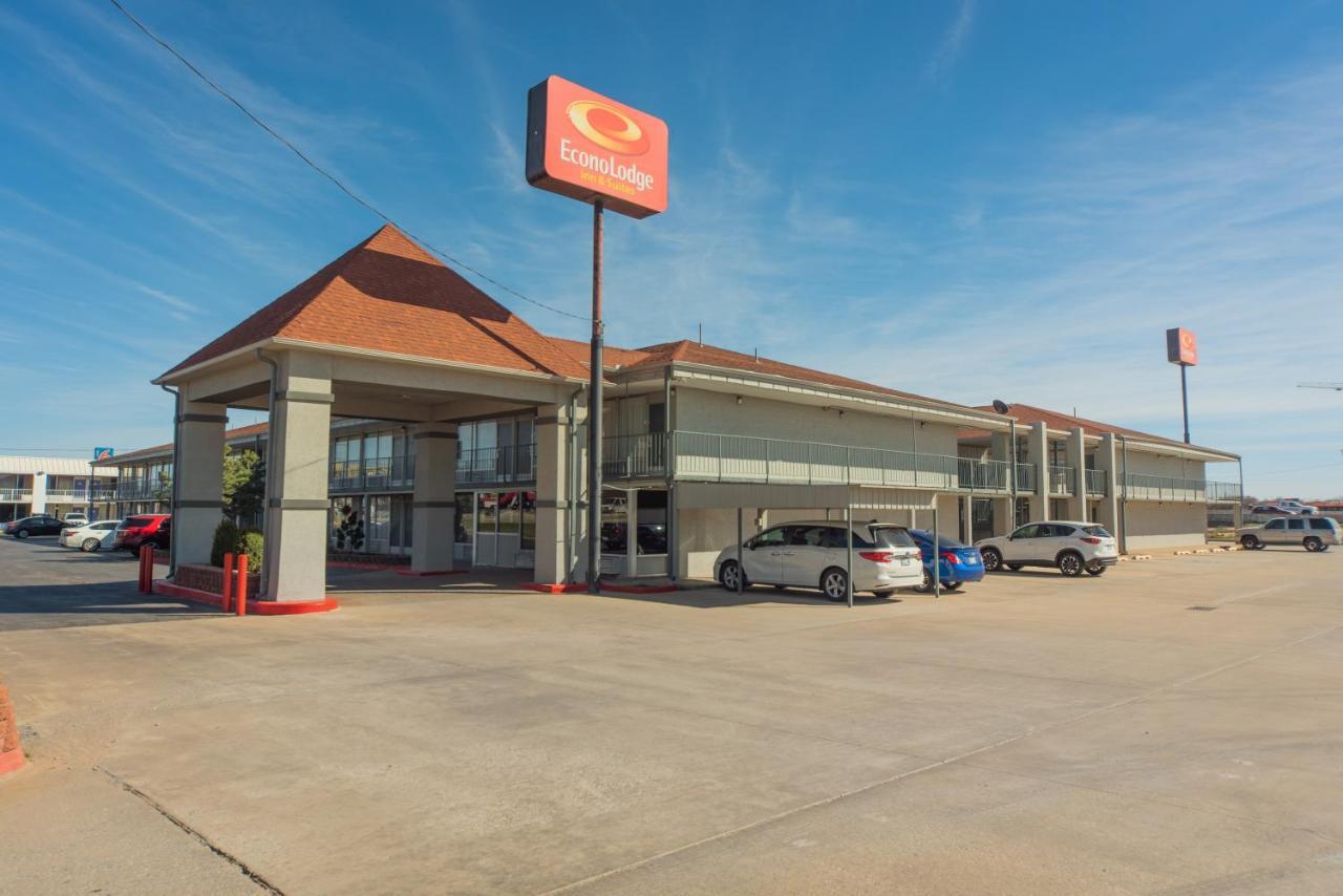 Econo Lodge Inn & Suites Near Bricktown Oklahoma City Exterior foto